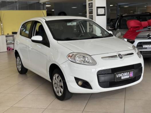 FIAT - PALIO - 2014/2014 - Branca - R$ 37.900,00