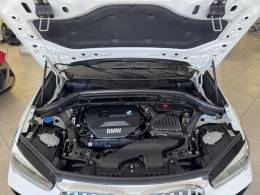 BMW - X1 - 2021/2022 - Branca - R$ 187.900,00