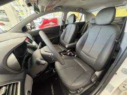 HYUNDAI - HB20S - 2013/2014 - Branca - R$ 55.900,00