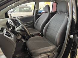 VOLKSWAGEN - FOX - 2013/2013 - Preta - R$ 41.900,00