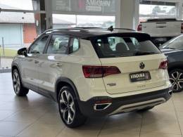 VOLKSWAGEN - TAOS - 2023/2024 - Branca - R$ 179.900,00