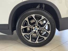 BMW - X1 - 2021/2022 - Branca - R$ 187.900,00