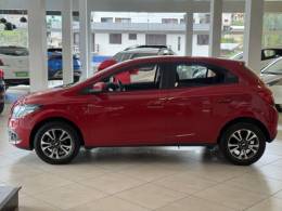 CHEVROLET - ONIX - 2015/2016 - Vermelha - R$ 58.900,00
