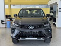 TOYOTA - HILUX SW4 - 2024/2024 - Cinza - Sob Consulta