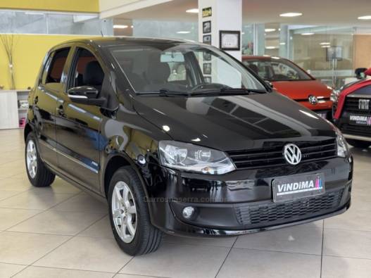 VOLKSWAGEN - FOX - 2013/2013 - Preta - R$ 41.900,00
