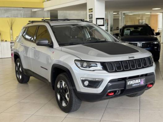 JEEP - COMPASS - 2017/2018 - Prata - R$ 104.900,00