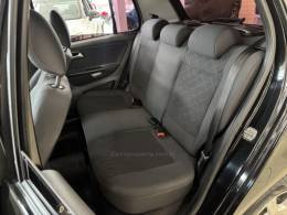 VOLKSWAGEN - FOX - 2013/2013 - Preta - R$ 41.900,00