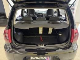 VOLKSWAGEN - FOX - 2013/2013 - Preta - R$ 41.900,00