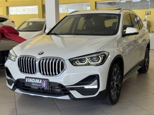 BMW - X1 - 2021/2022 - Branca - R$ 187.900,00