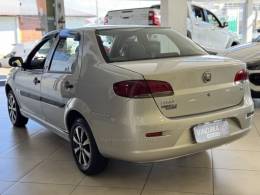 FIAT - SIENA - 2012/2013 - Prata - R$ 31.900,00
