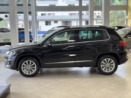 VOLKSWAGEN - TIGUAN - 2013/2013 - Preta - R$ 64.900,00