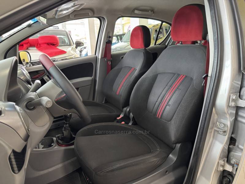 FIAT - PALIO - 2013/2013 - Prata - R$ 42.900,00