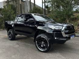 TOYOTA - HILUX - 2023/2024 - Preta - R$ 269.900,00