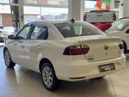 VOLKSWAGEN - VOYAGE - 2016/2017 - Branca - R$ 49.900,00