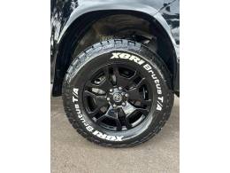 TOYOTA - HILUX - 2023/2024 - Preta - R$ 269.900,00