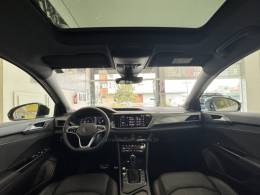 VOLKSWAGEN - TAOS - 2023/2024 - Branca - R$ 179.900,00