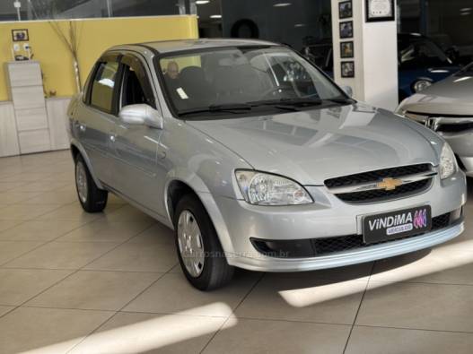 CHEVROLET - CLASSIC - 2012/2013 - Prata - R$ 27.900,00