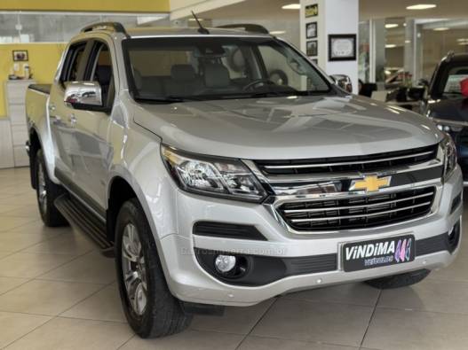 CHEVROLET - S10 - 2017/2018 - Prata - R$ 146.900,00