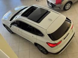 BMW - X1 - 2021/2022 - Branca - R$ 187.900,00