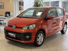 VOLKSWAGEN - UP - 2017/2018 - Laranja - R$ 58.900,00