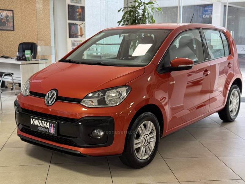 VOLKSWAGEN - UP - 2017/2018 - Laranja - R$ 58.900,00