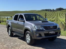 TOYOTA - HILUX - 2012/2013 - Cinza - R$ 119.900,00