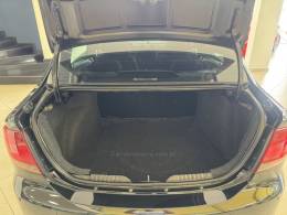 VOLKSWAGEN - VOYAGE - 2009/2010 - Preta - R$ 32.900,00